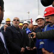 بازديد وزير نفت از دستگاه حفاري شركت پدكس در ميدان زيار