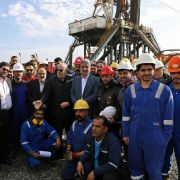 بازديد وزير نفت از دستگاه حفاري شركت پدكس در ميدان زيار