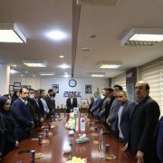 جلسه دكتر شهاب دادگرنژاد مديرعامل شركت پدكس با تمامي كاركنان 