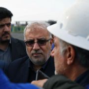 بازديد وزير نفت از دستگاه حفاري شركت پدكس در ميدان زيار